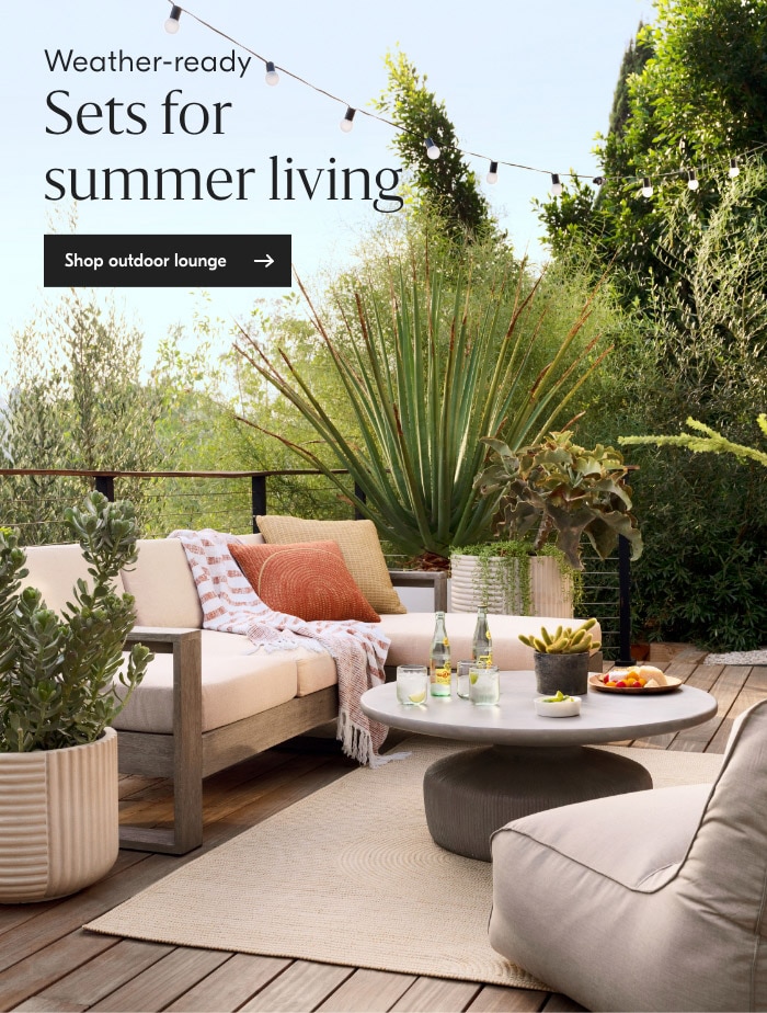 Shop outdoor lounge