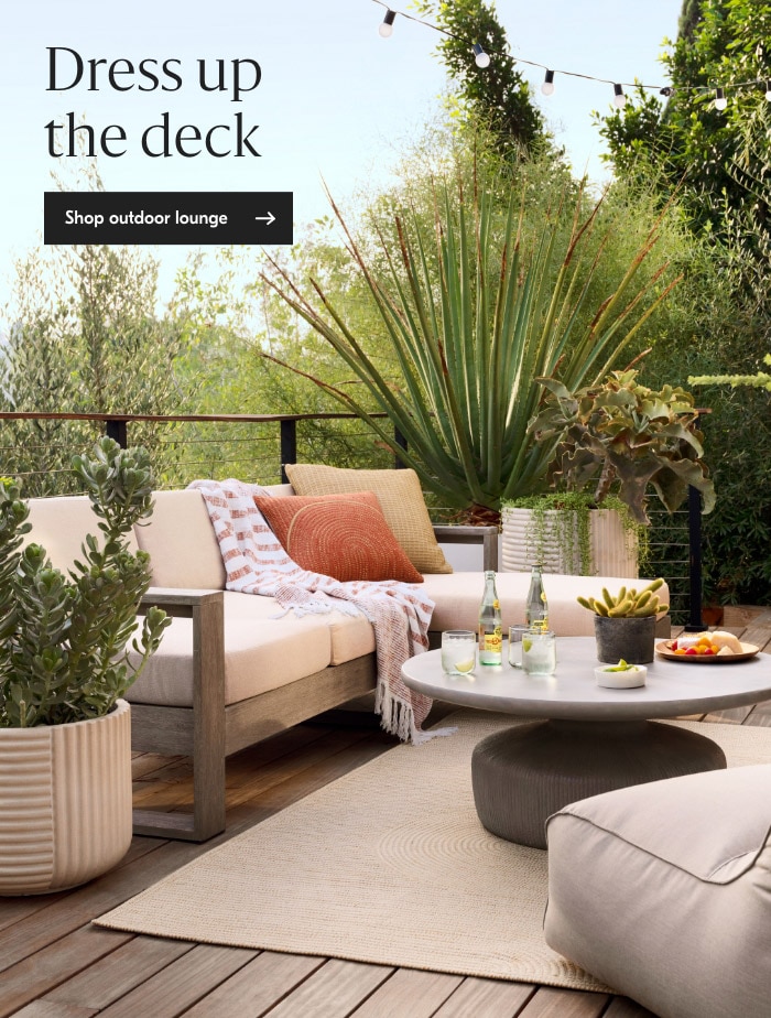 Shop outdoor lounge